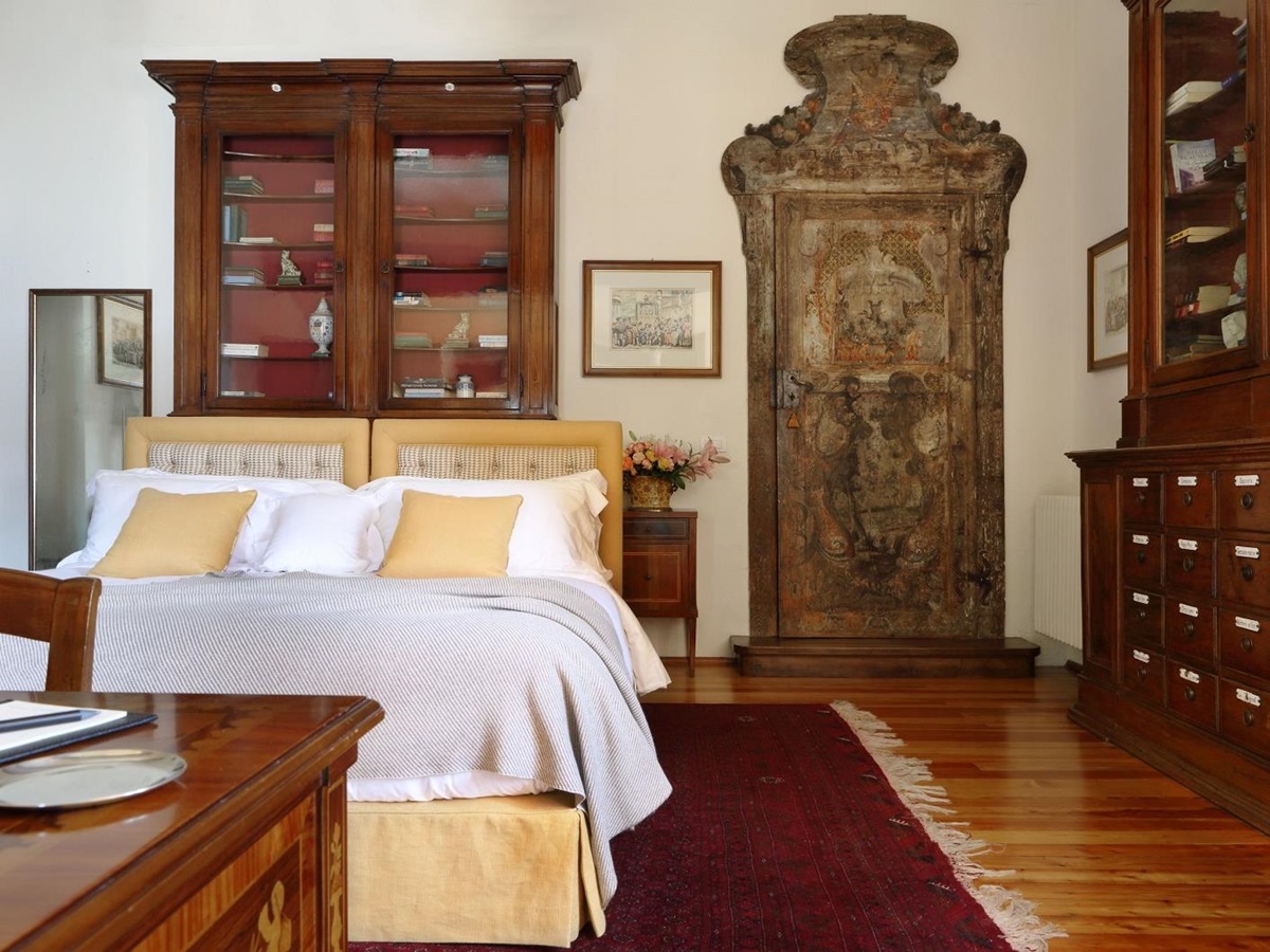 Bedroom 1, Villa La Cassinella, Lake Como, Italy