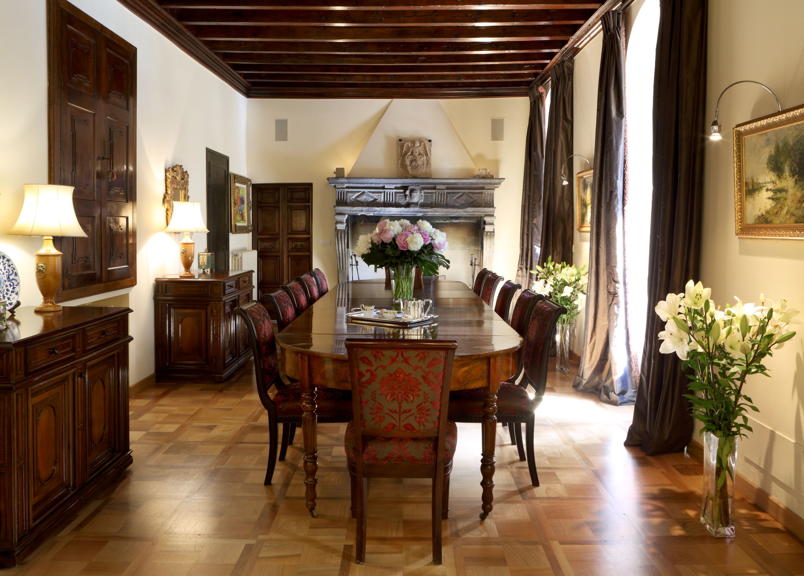 Diningroom of Villa la Cassinella, Lake Como