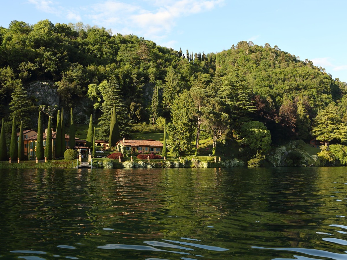 Exteriors of Villa la Cassinella, Lake Como