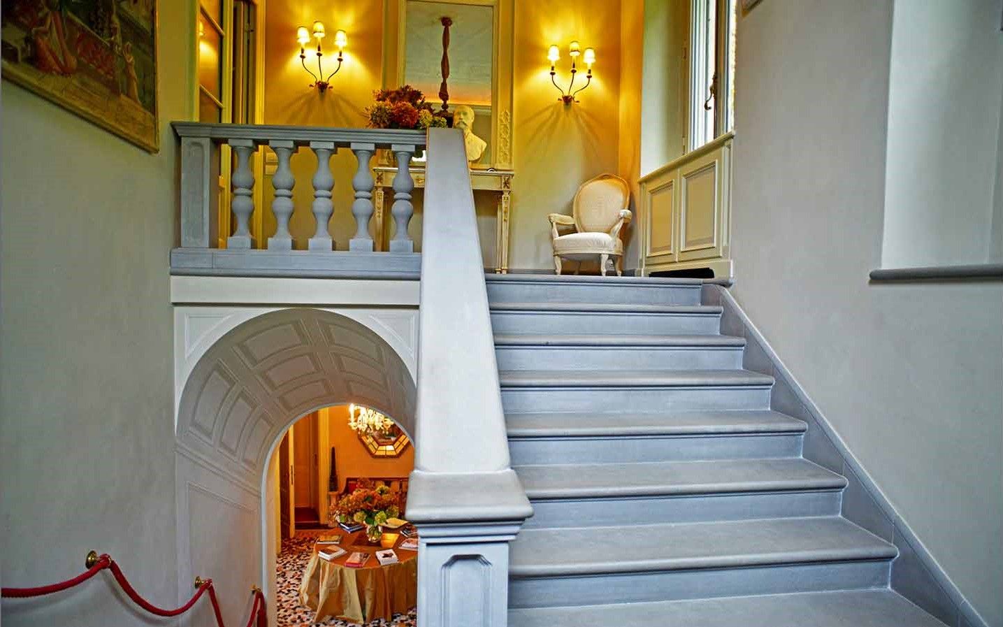 Stone staircase at Villa Maria Taglioni on the Italian Lakes