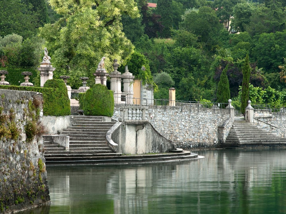 Dock at Villa Sola Cabiati