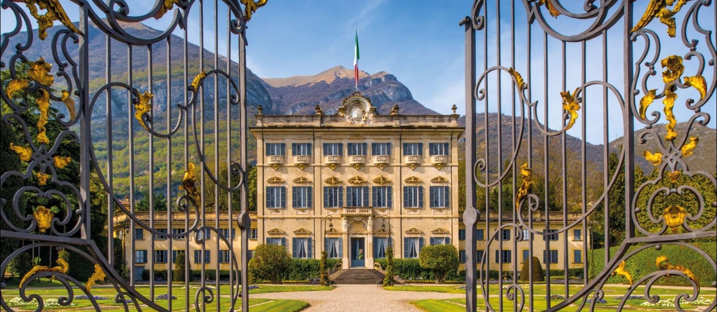 Grand entrance gates at Villa Sola Cabiati