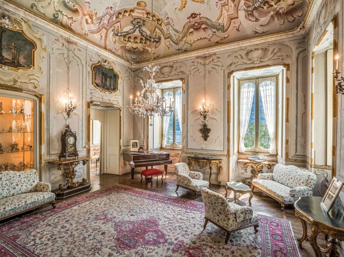 Beautiful interiors at Villa Sola Cabiati