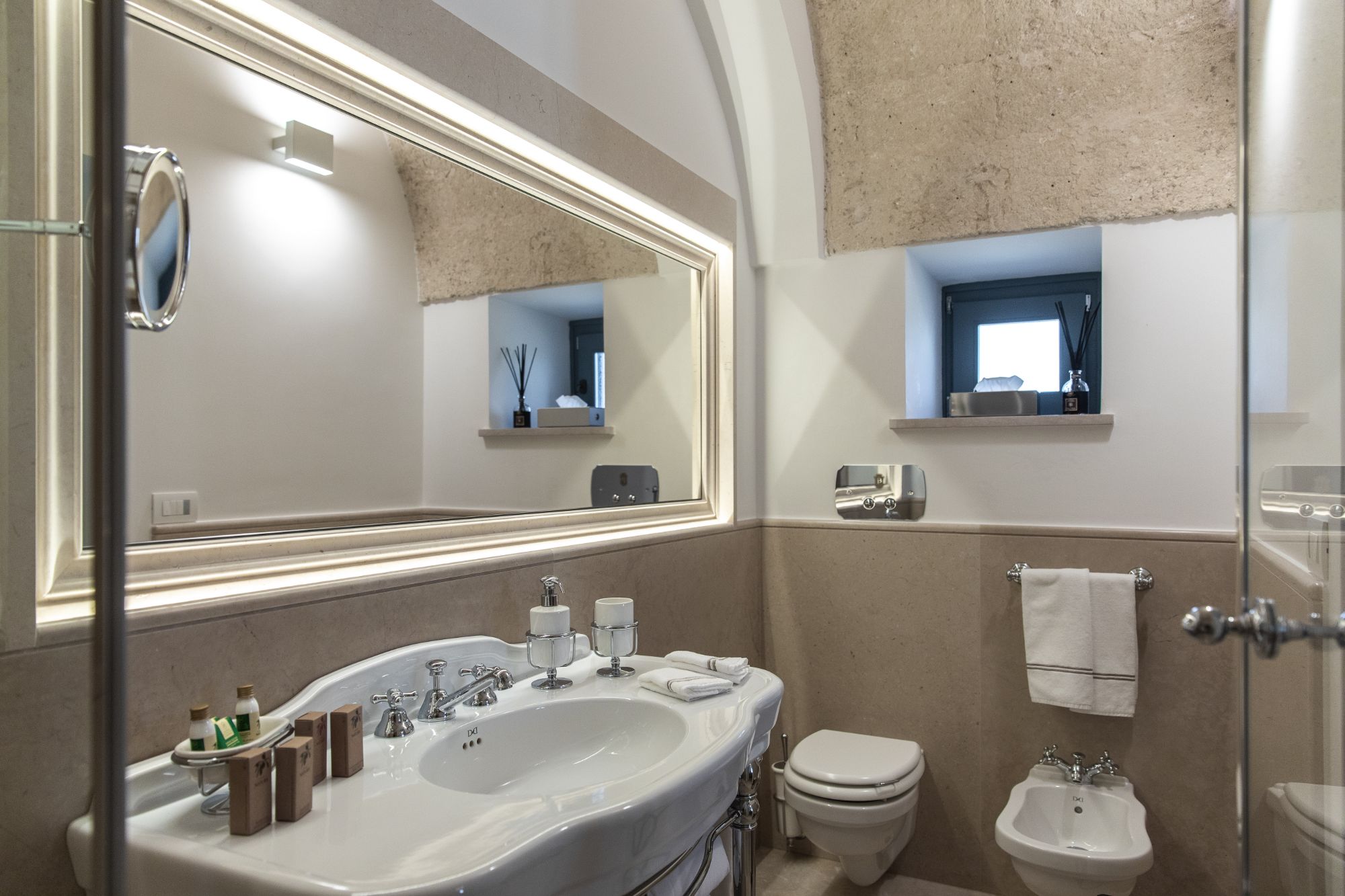 Bathroom at La Piccola 