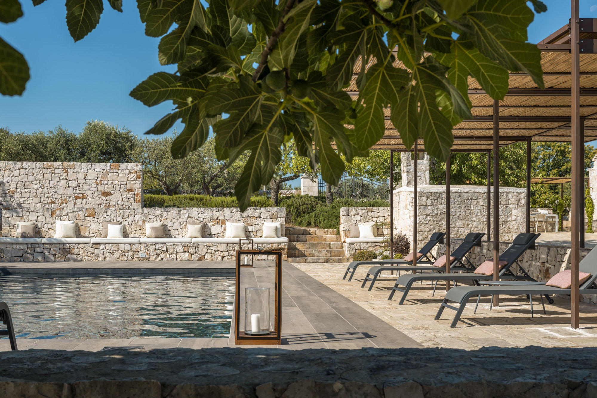 new close up pool