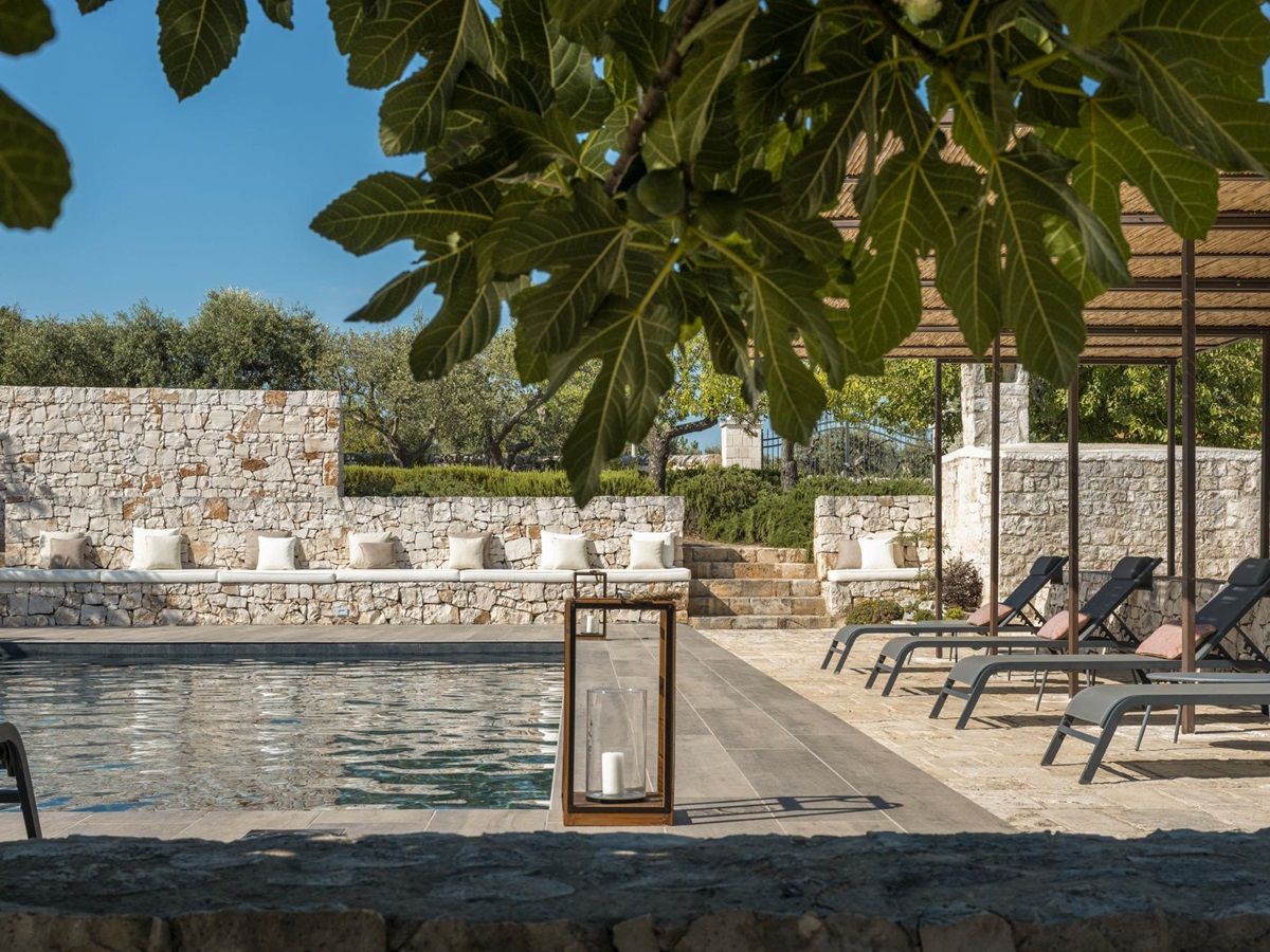 new close up pool