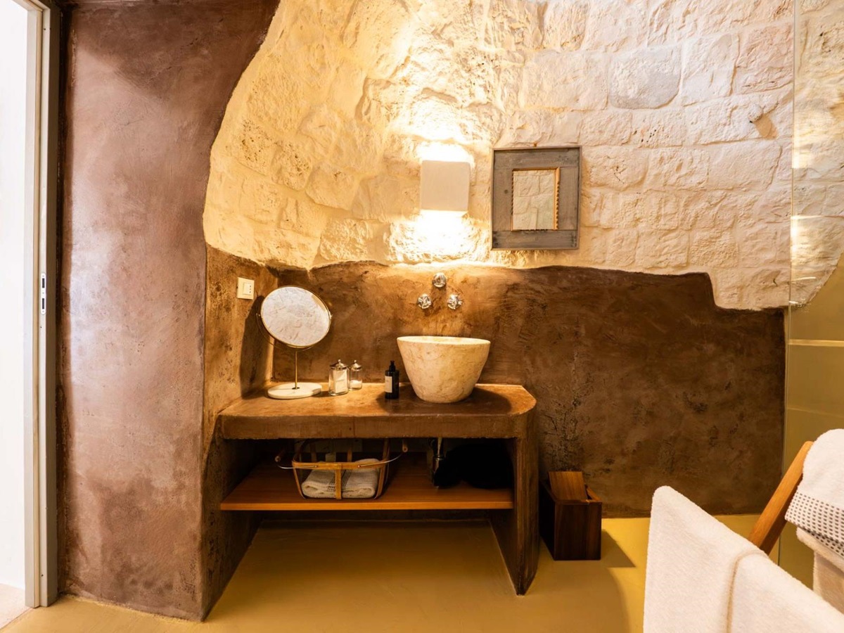 Bathroom at Masseria Bianco in Puglia, Italy