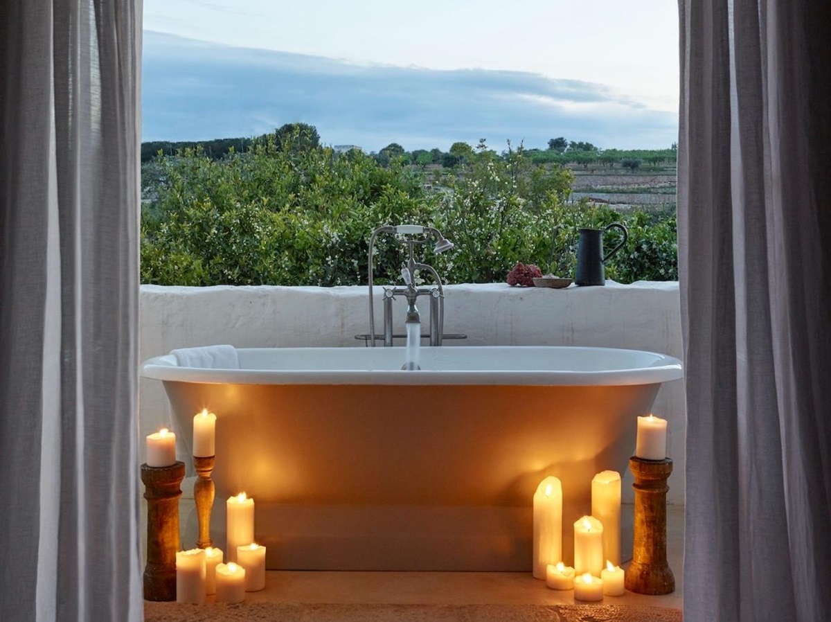 Bath at Masseria Pugliese in Puglia