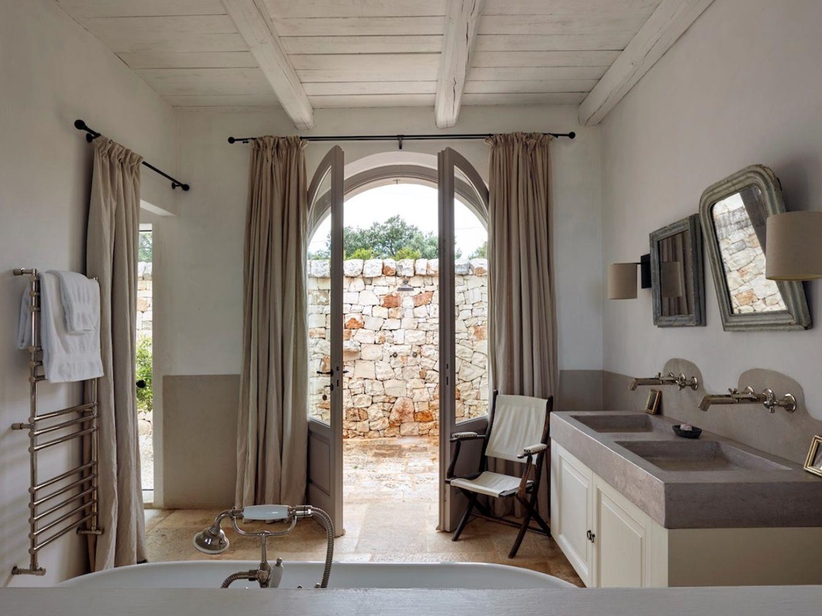 Bathroom at Masseria Pugliese in Puglia