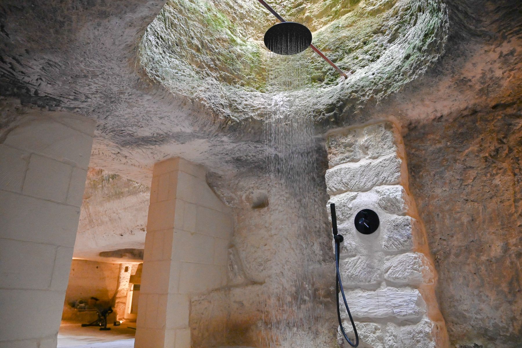 Shower at Masseria Salento in Puglia