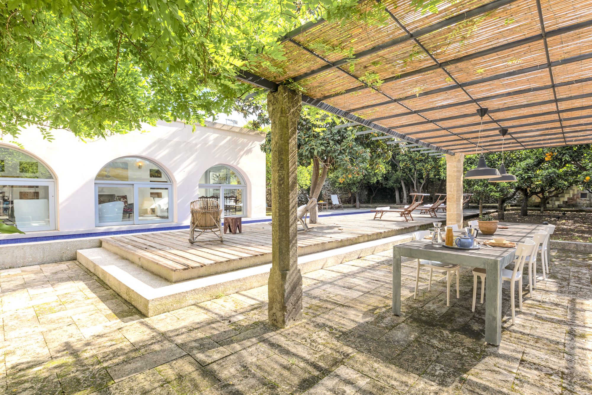 Outdoor dining area at Palazzo del Duca