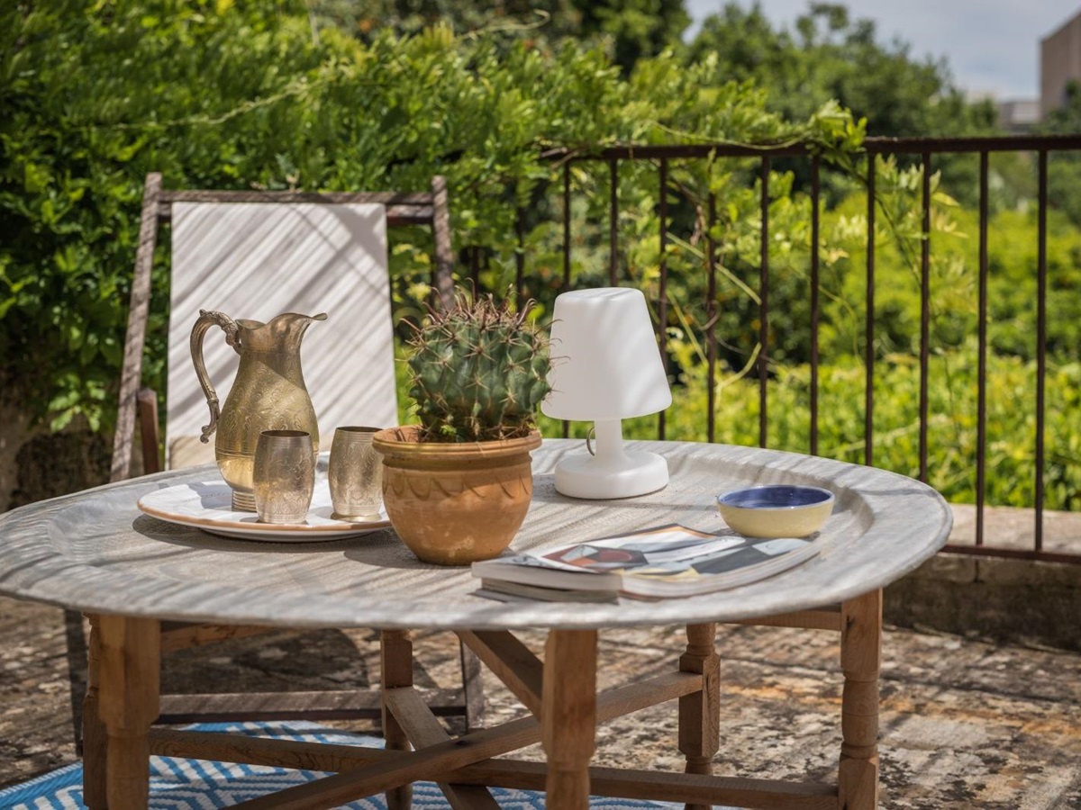 Terrace with seating at Palazzo Isonzo