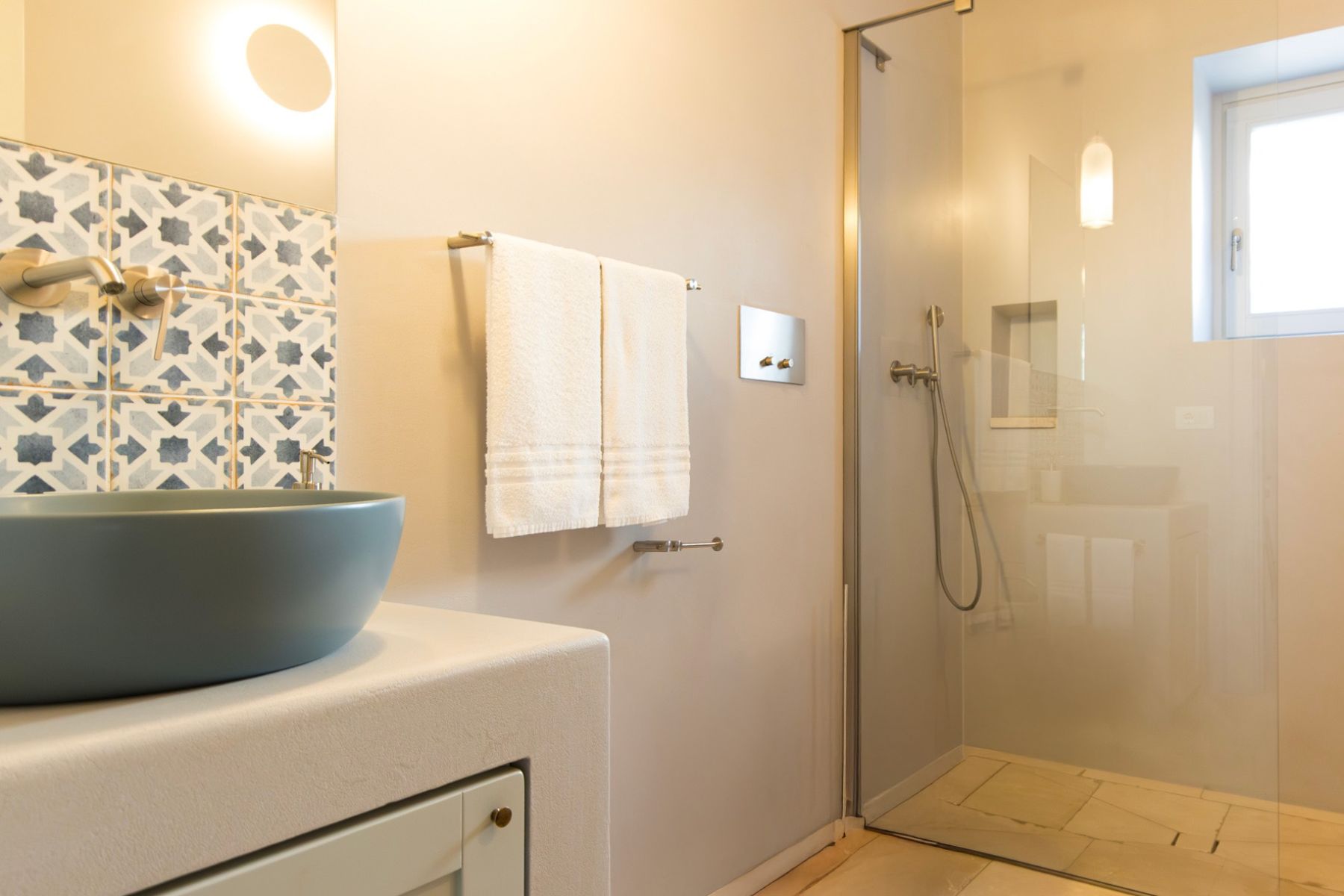 Bathroom with towels at Trulli Armonia in Puglia