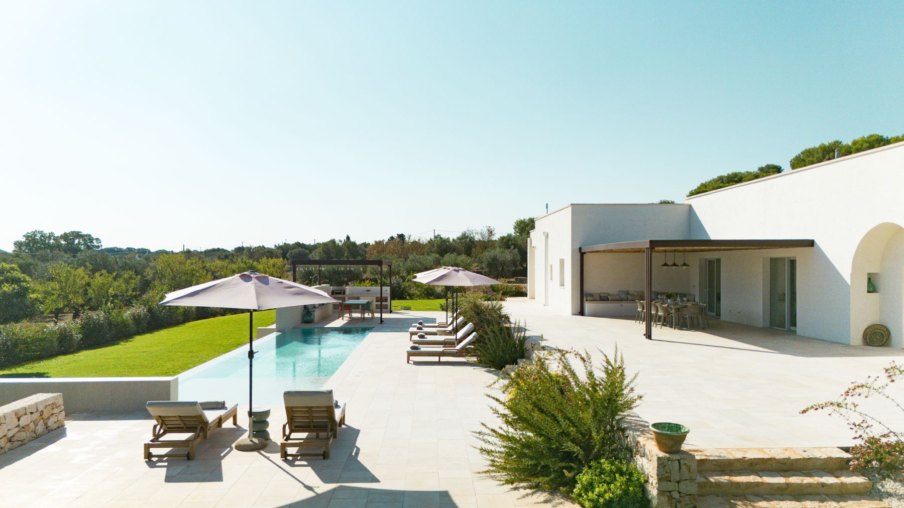 Side view and pool at Trulli Armonia in Puglia