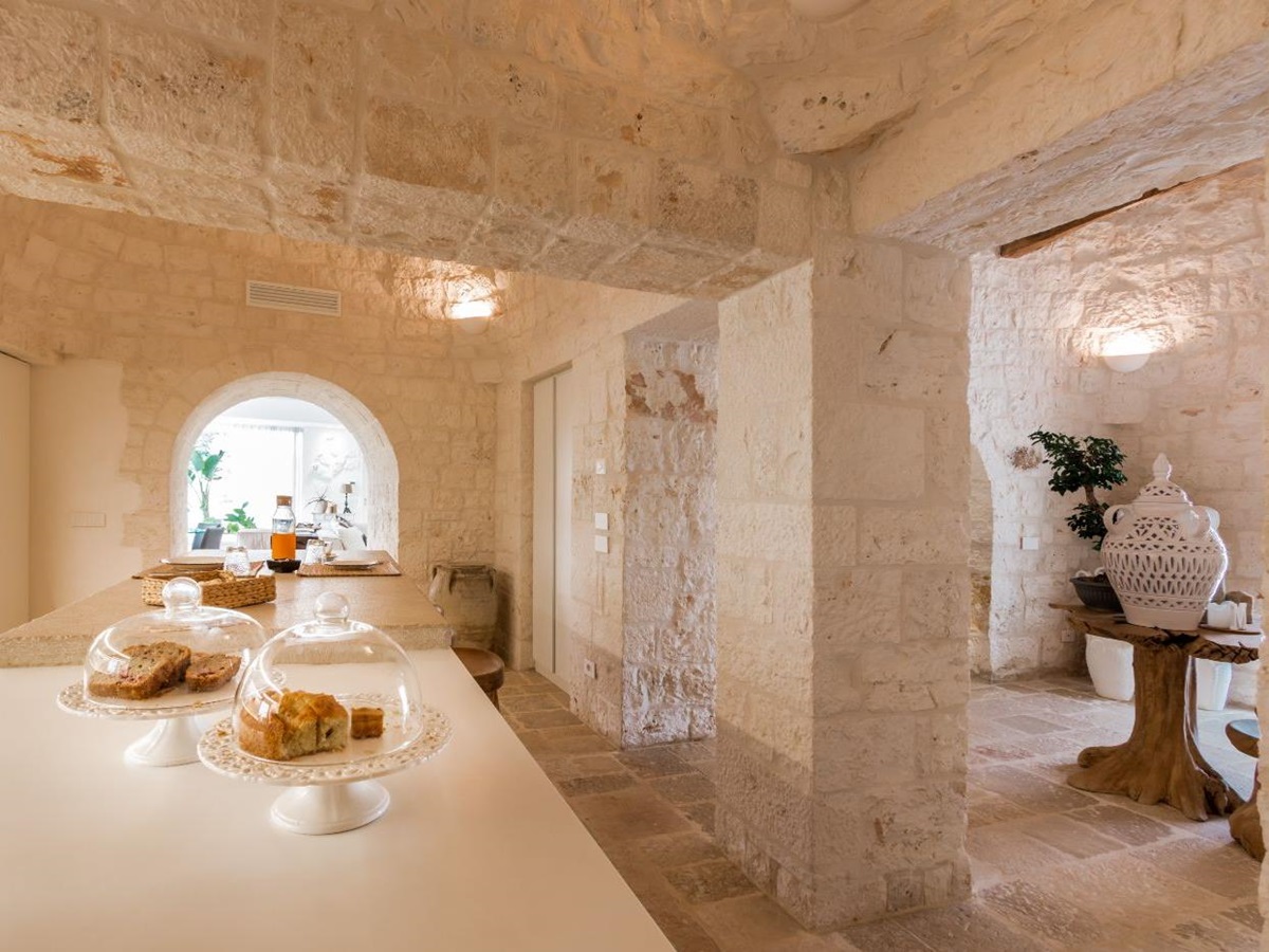The kitchen at Trulli Bianca.
