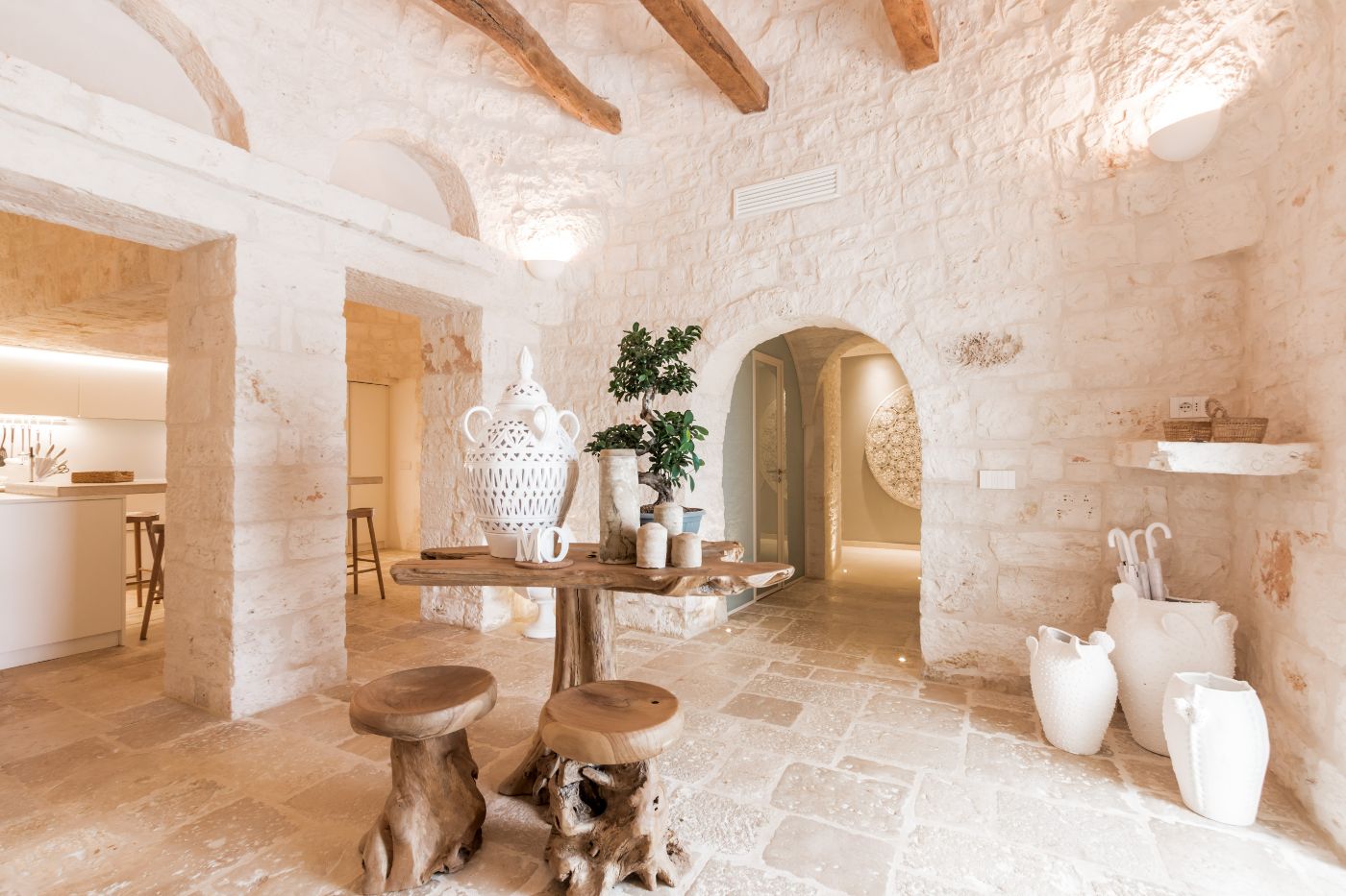 The hall at Trulli Bianca.