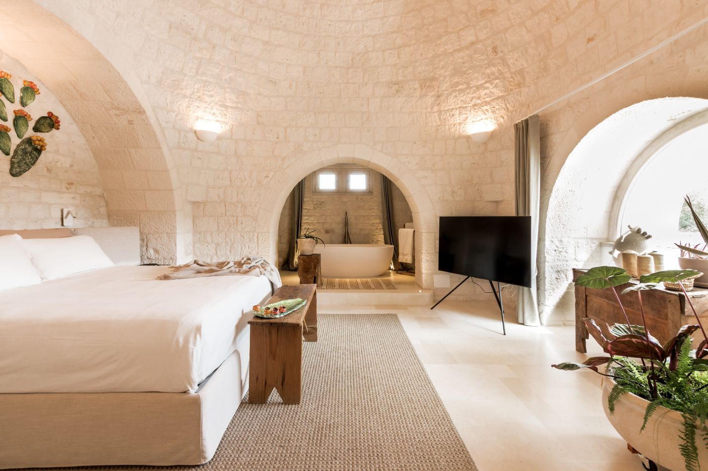 The master suite at Trulli Bianca.