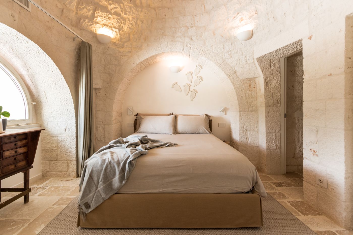 A bedroom at Trulli Bianca.