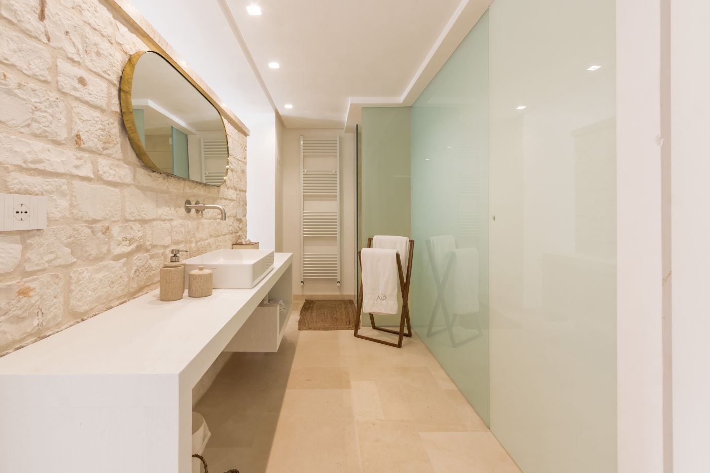 Another en-suite at Trulli Bianca.