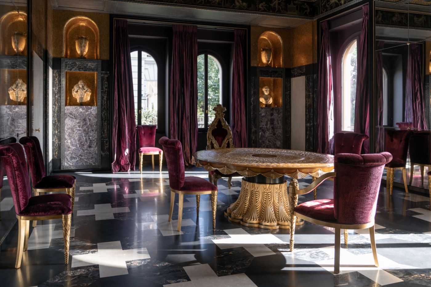 An alternate angle of the dining room at Villa Clara.