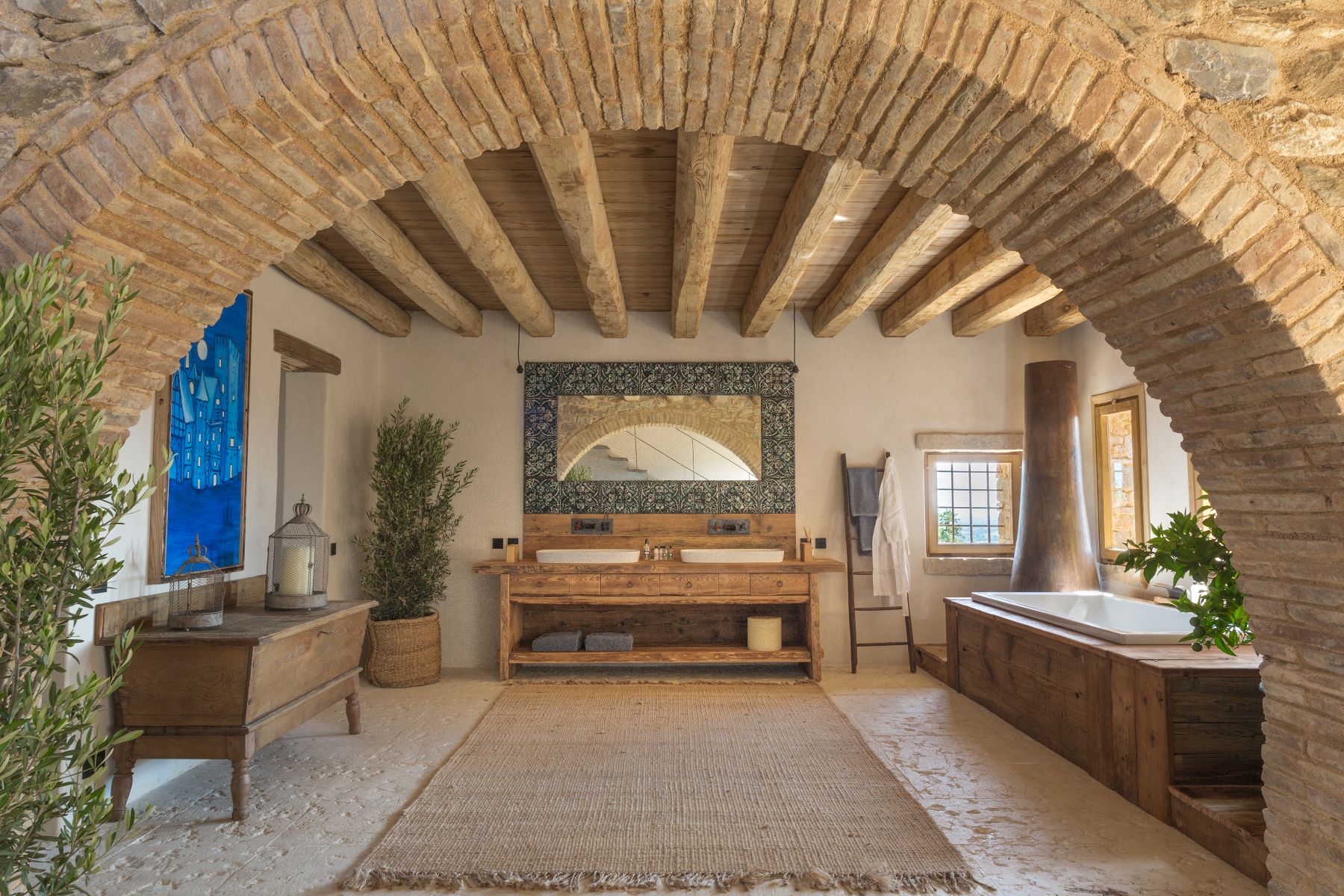 Archway bathroom at Borgo Rinato in Tuscany