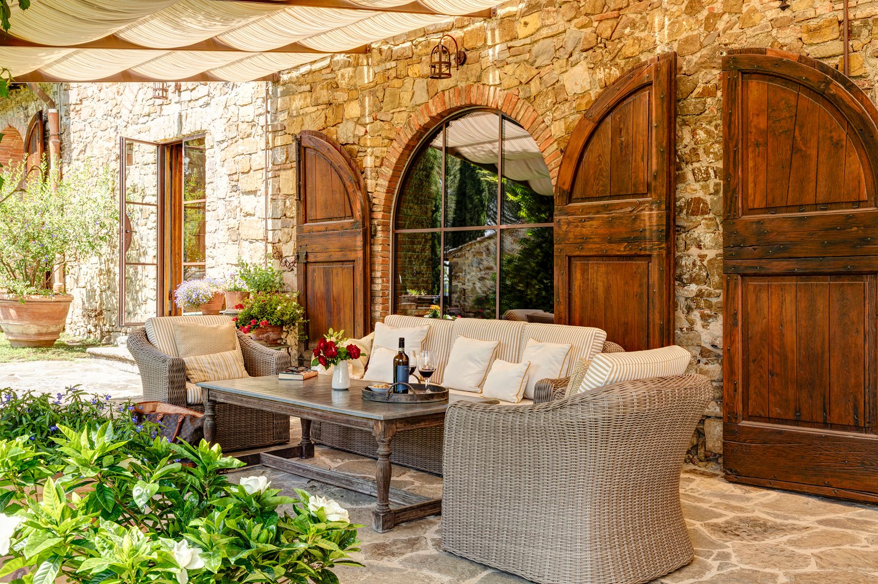 Oudoor seating at Ca di Pesa in Tuscany, Italy