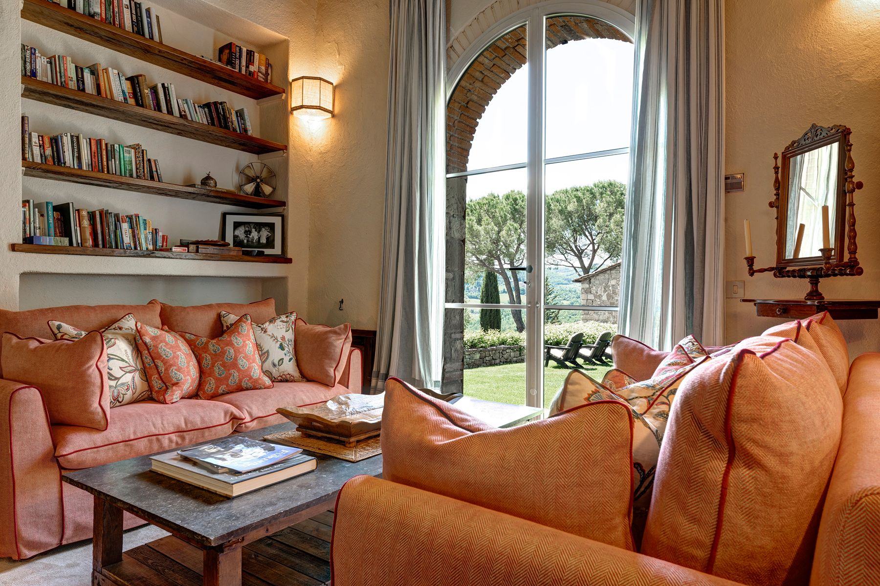 Sitting room at Ca di Pesa in Tuscany, Italy