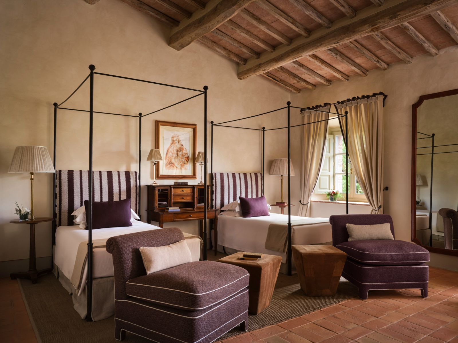 casa-biondi-tuscany-bedroom-2