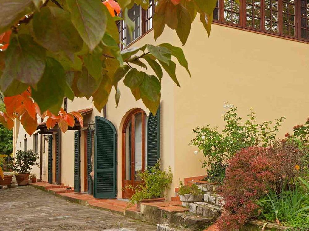 Exterior of villa Casale di Fiesole in Tuscany