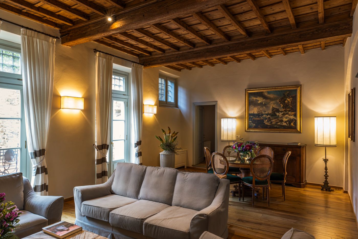 Another living room at Castel_Botticelli.
