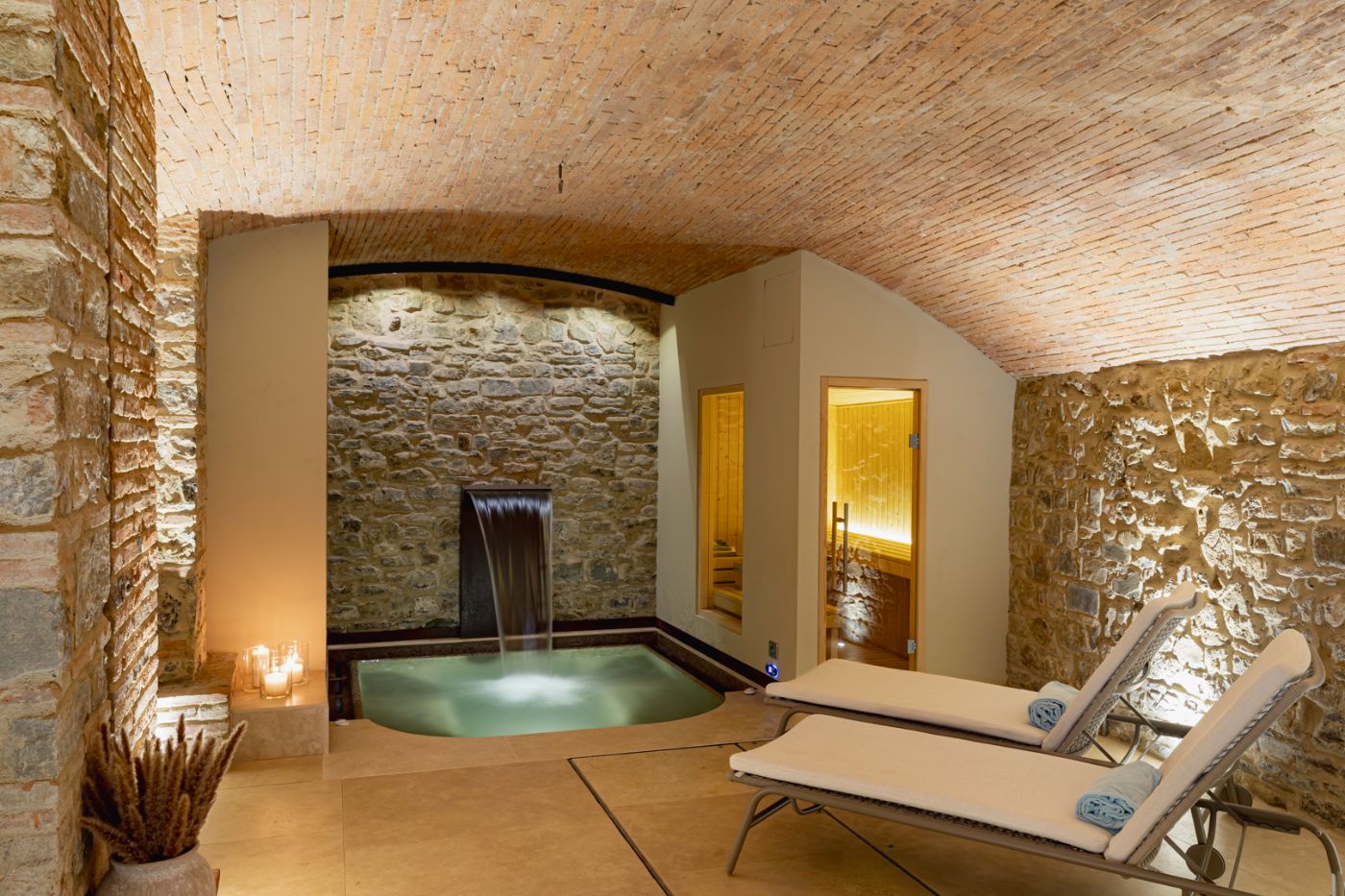 The spa at Castel_Botticelli.