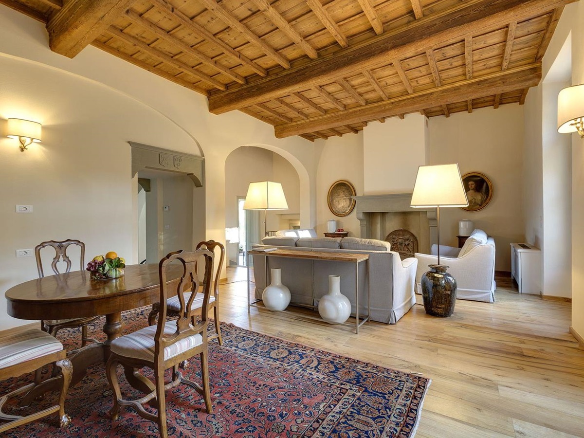 the living room at castel botticelli