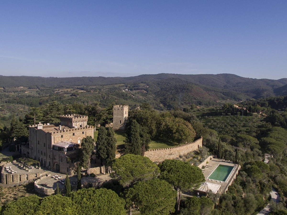 Aerial image of Castello di Segalari, Tuscany