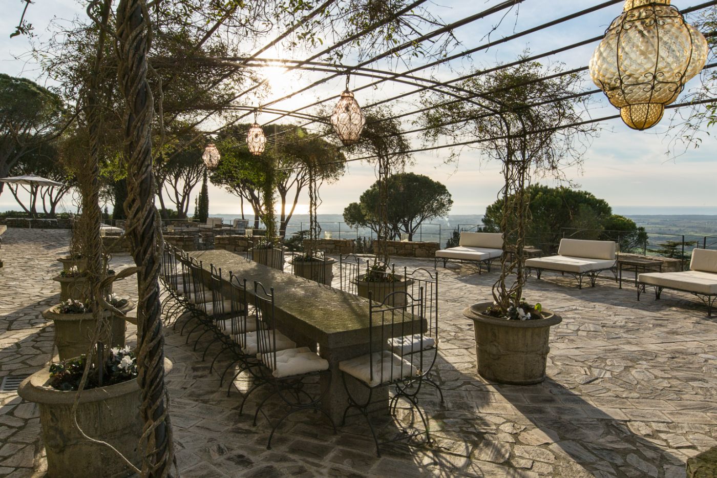 Outdoor Dining at Castello Segalari in Tuscany