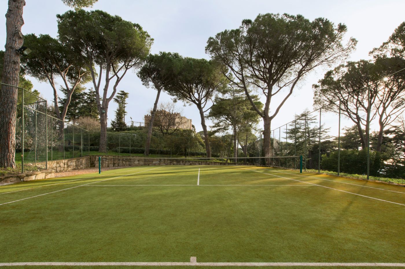 Tennis at Castello Segalari in Tuscany