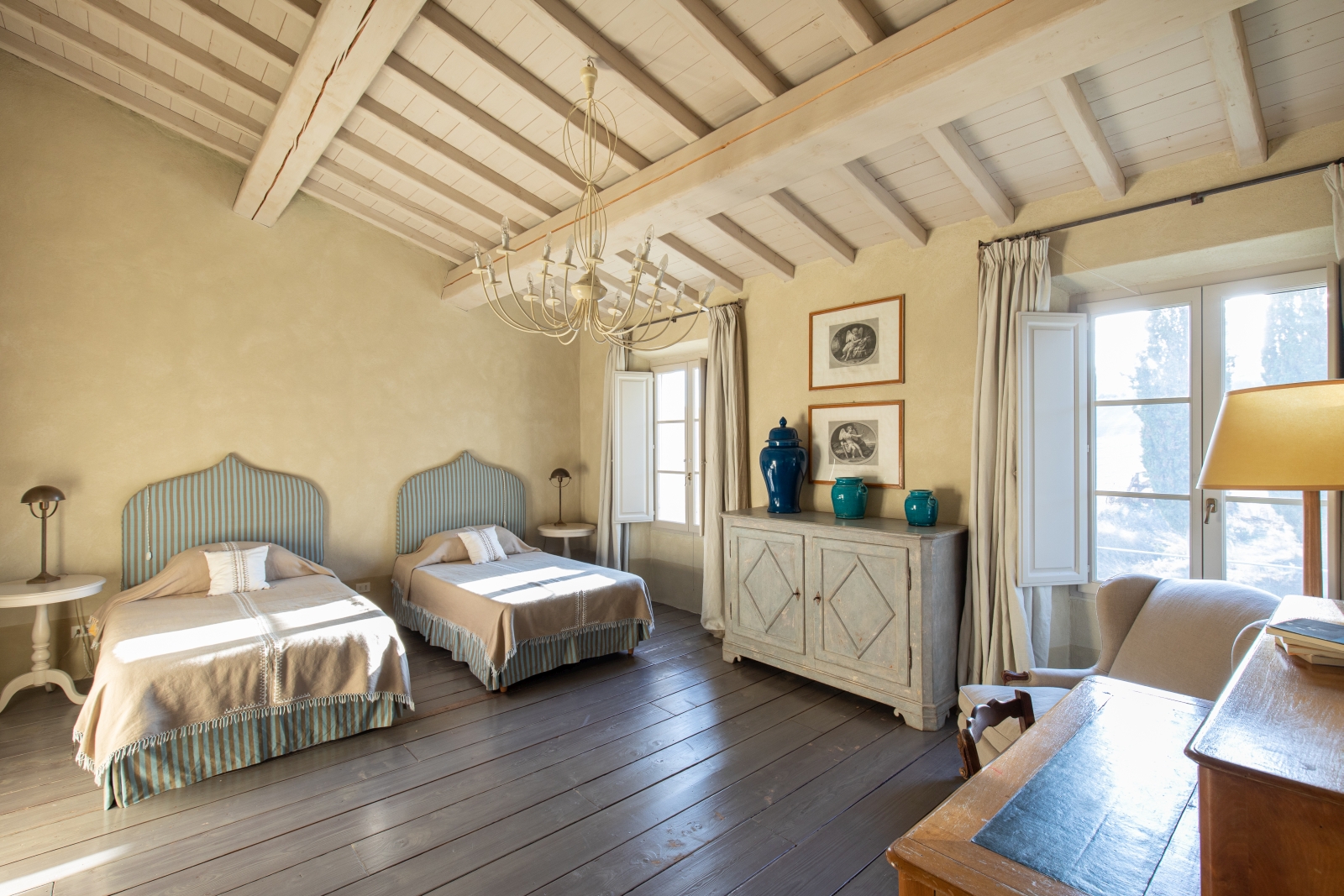 Bedroom at Il Serratone villa in Tuscany Italy