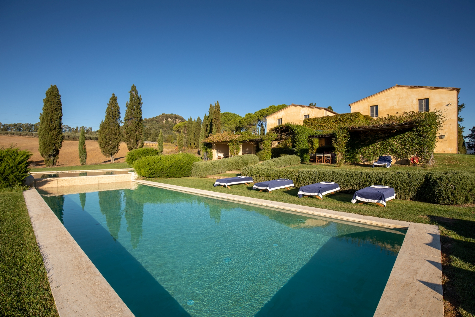 Pool at Il Serratone villa in Tuscany Italy