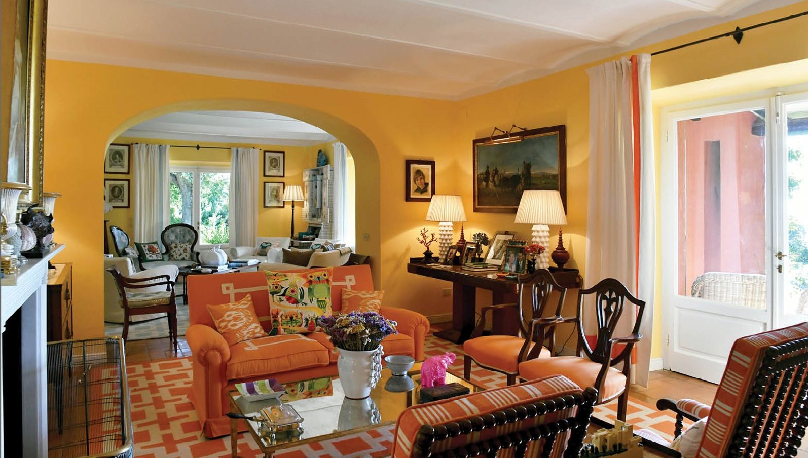Living room of villa La Civetta in Tuscany