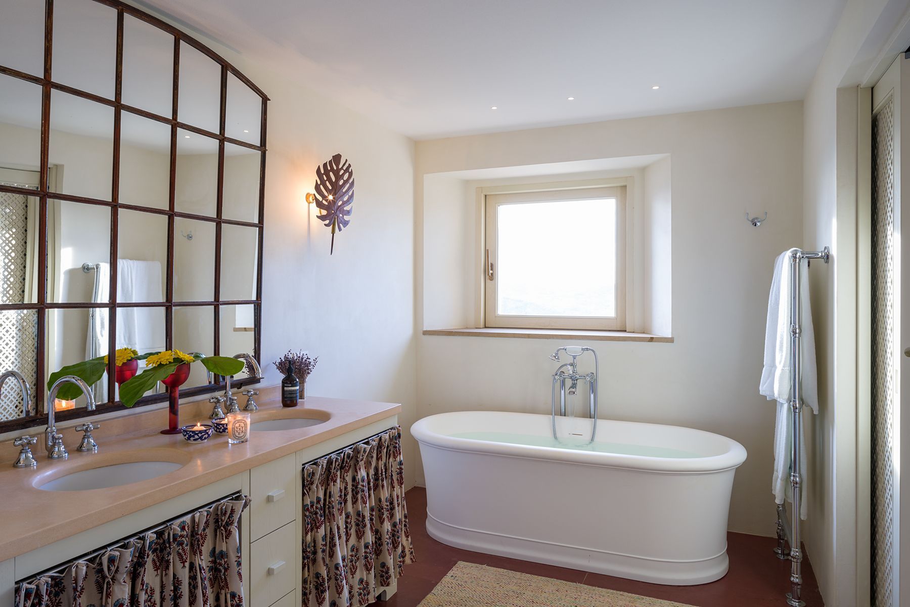 Bathroom 3 at La Collina Farmhouse