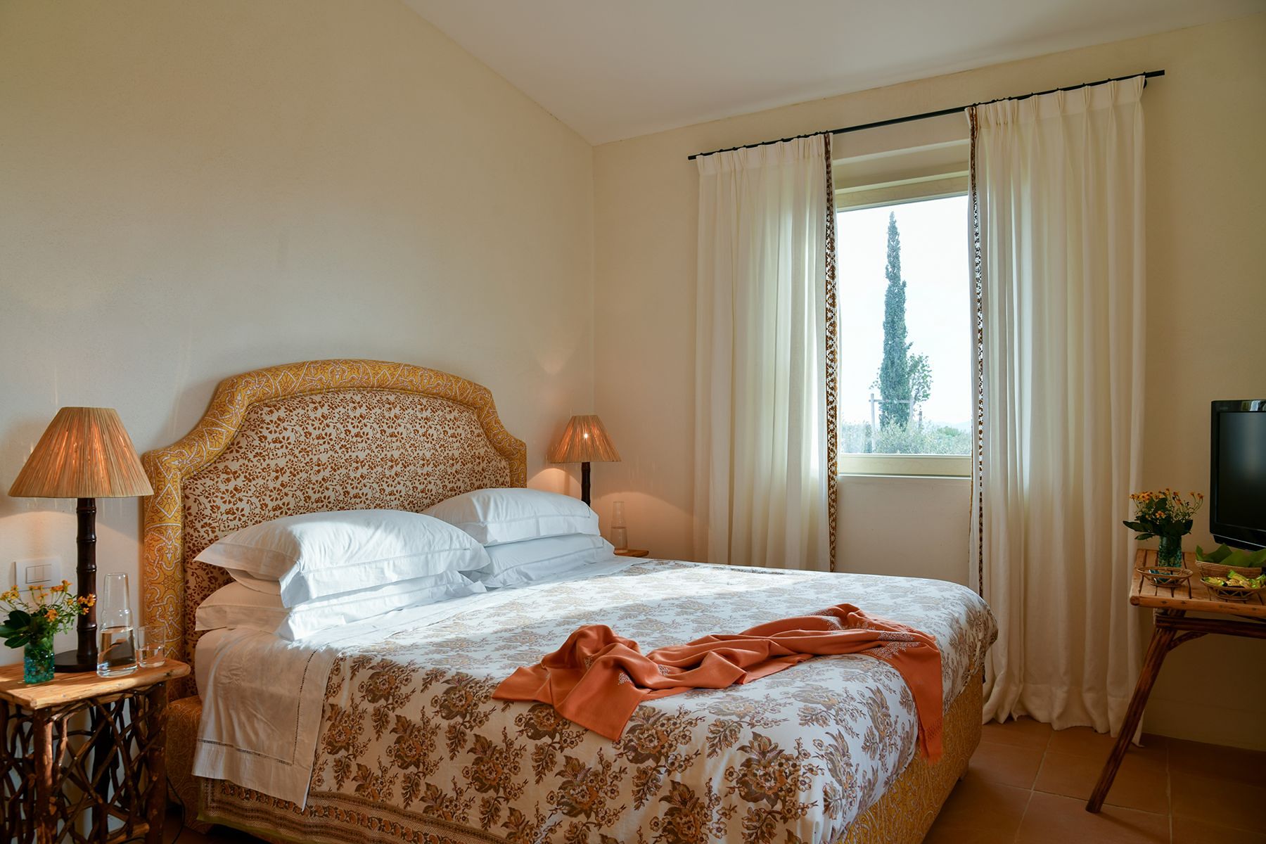 Bedroom 1 at La Collina Farmhouse