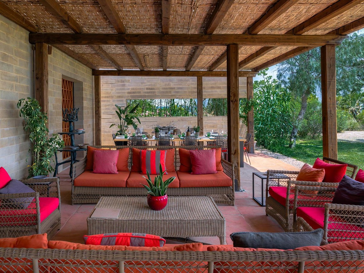 Outdoor seating at La Collina Farmhouse