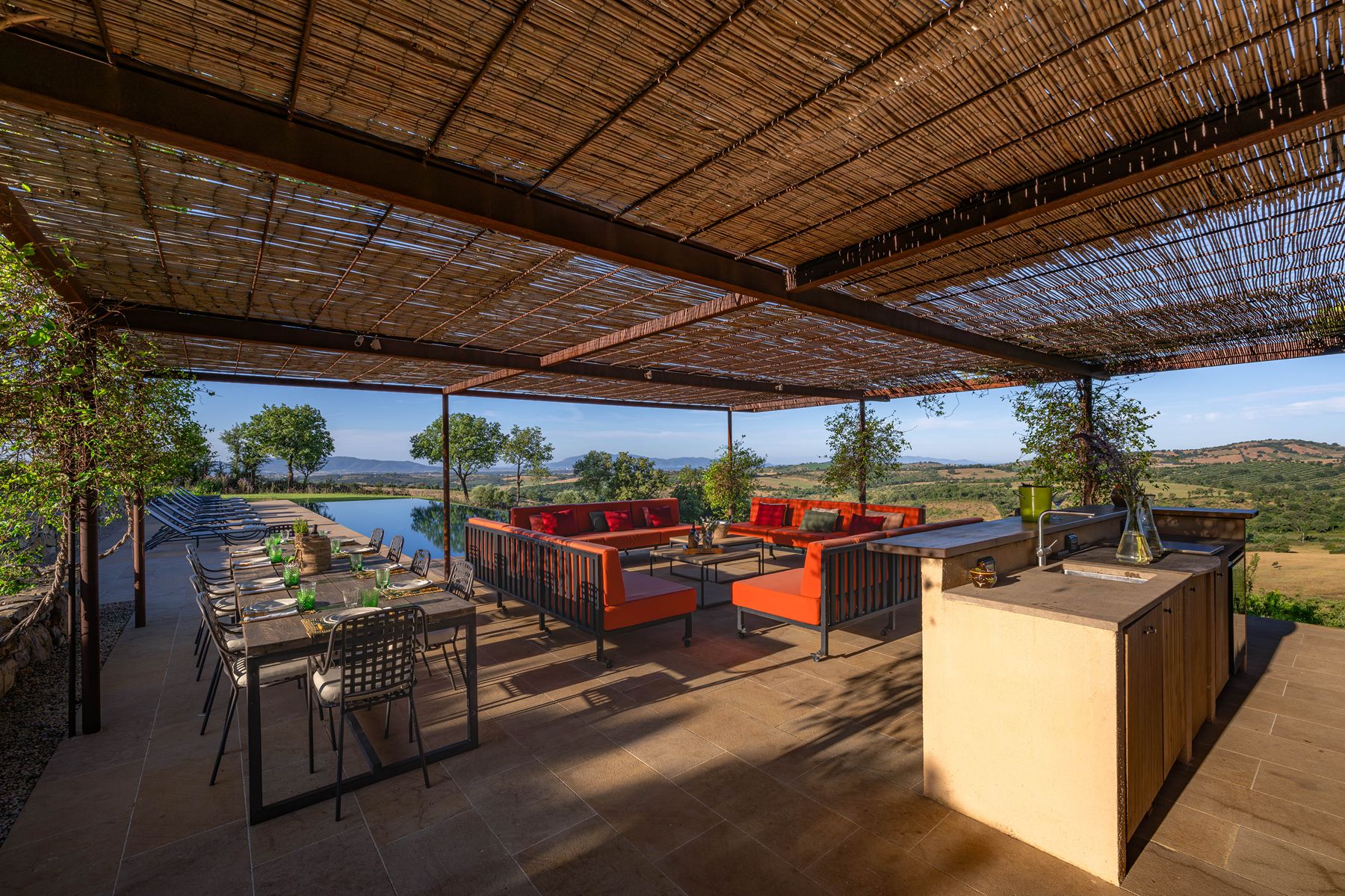 Outdoor terrace at La Collina Farmhouse