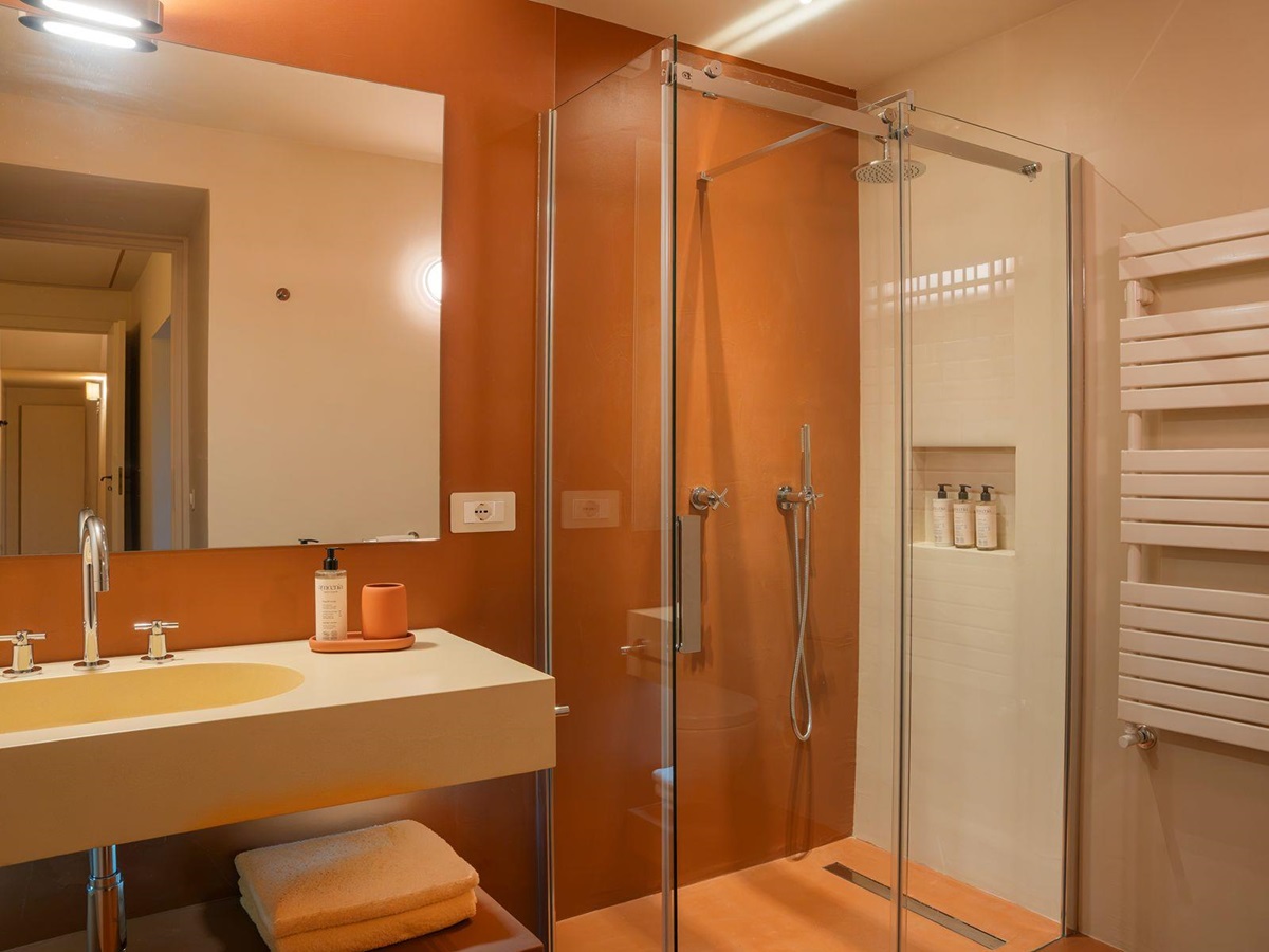 Shower at La Feniglia