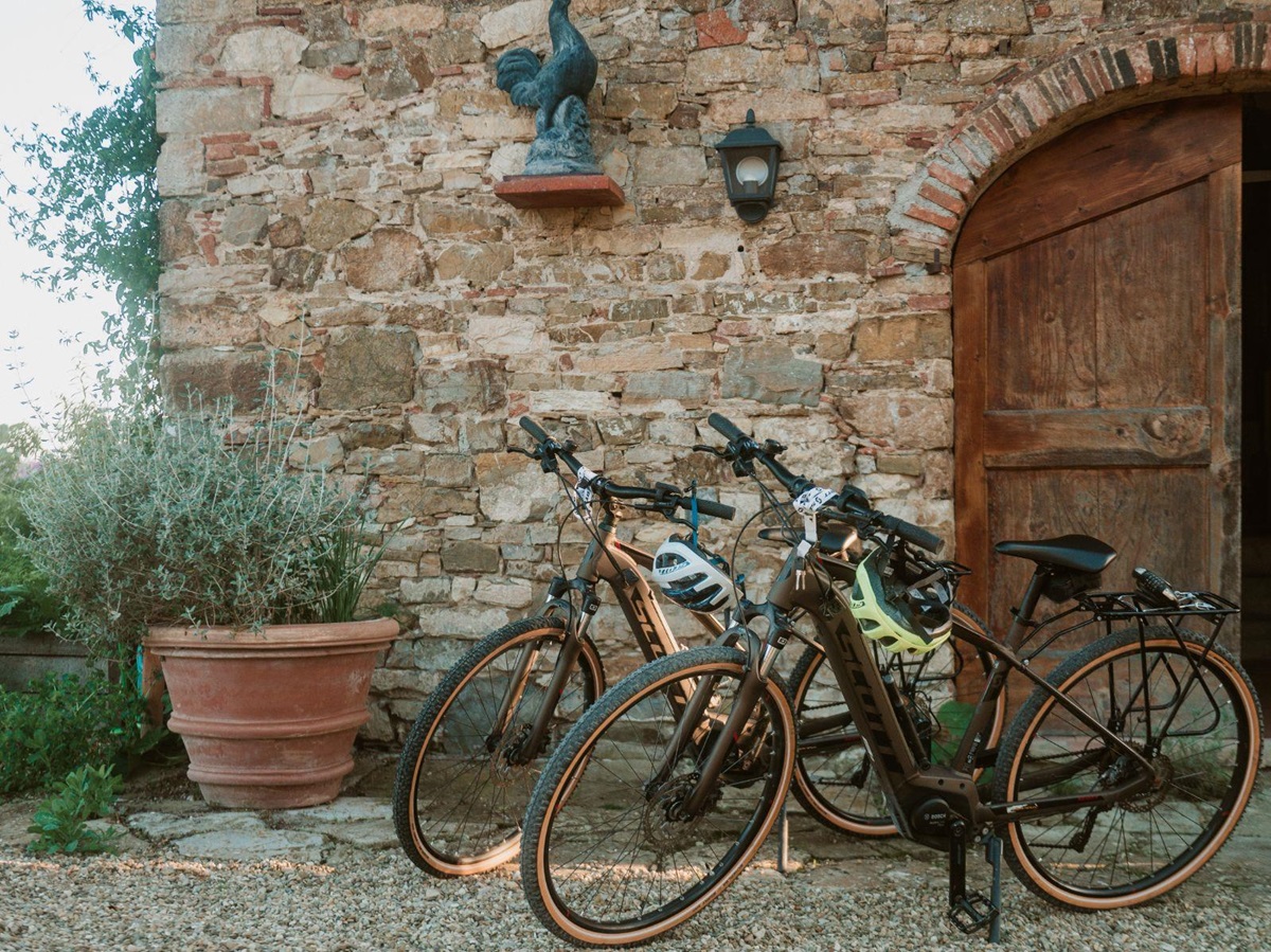 Two bicycles outside the front of La Regina in Tuscany