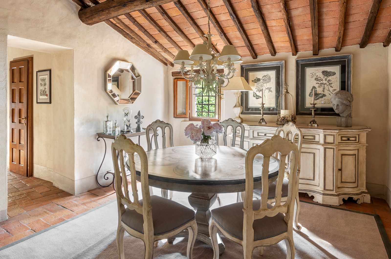 Dining room at La Tenuta in Tuscany