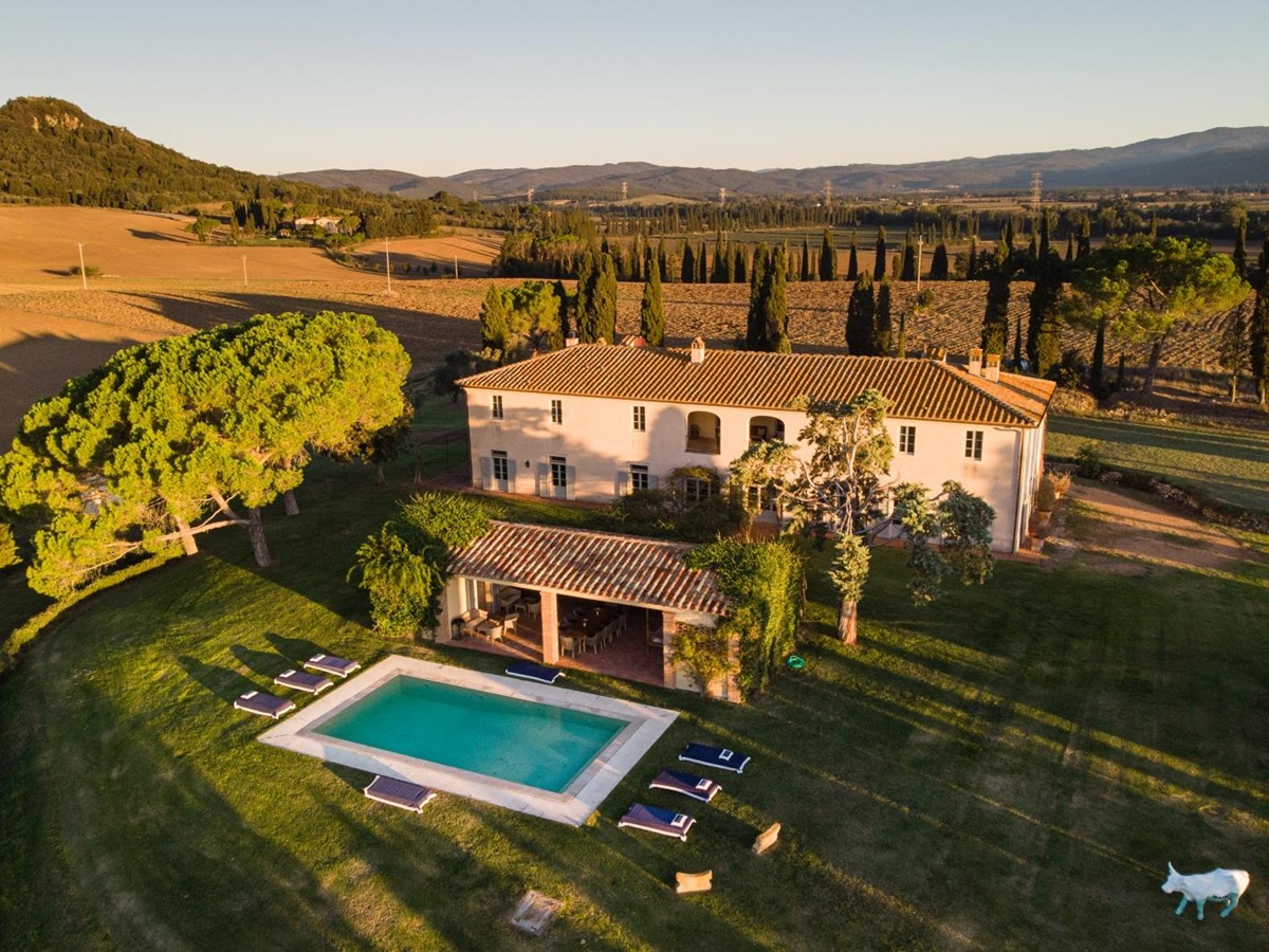 Aerial view of La Vigna villa in Tuscany Italy