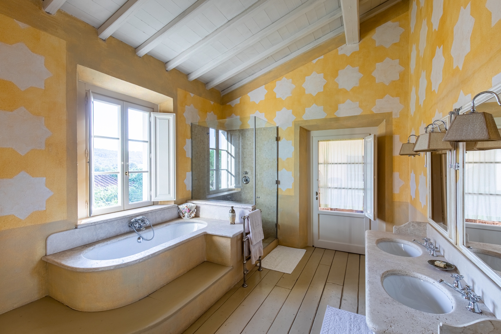 Bathroom at La Vigna villa in Tuscany Italy