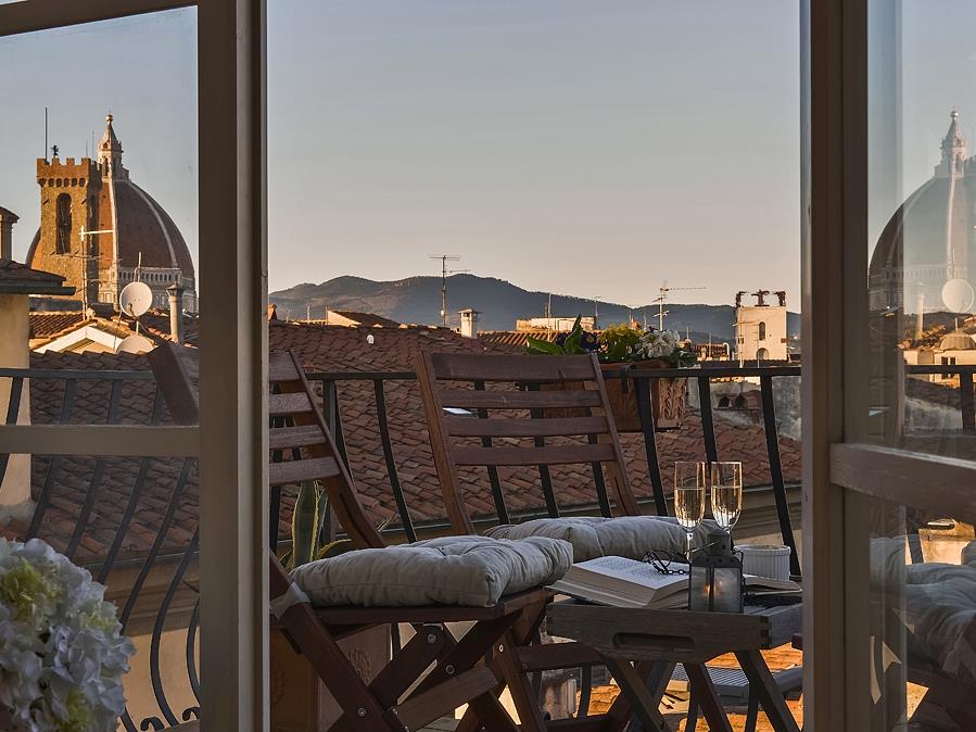 Terrace with view of La Viscontina, Tuscany