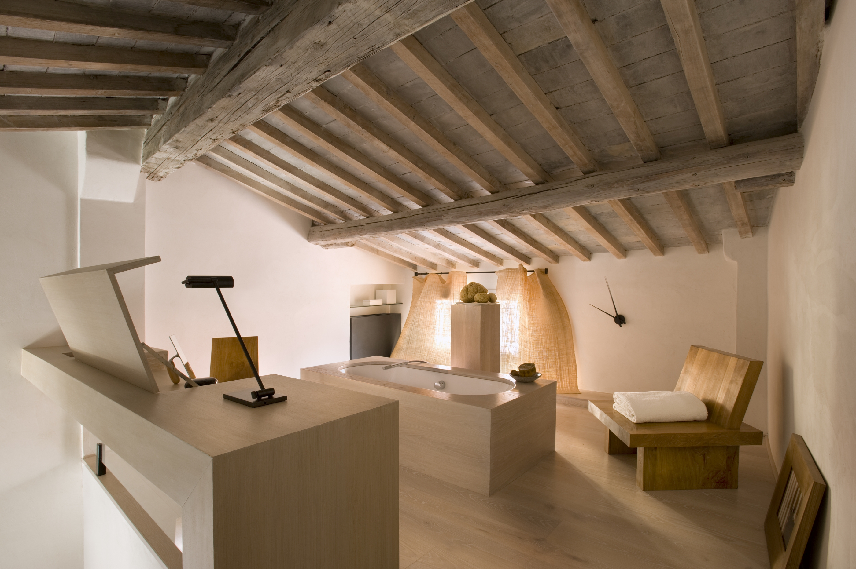 Bathroom of Palazzo Fiorentina, Tuscany