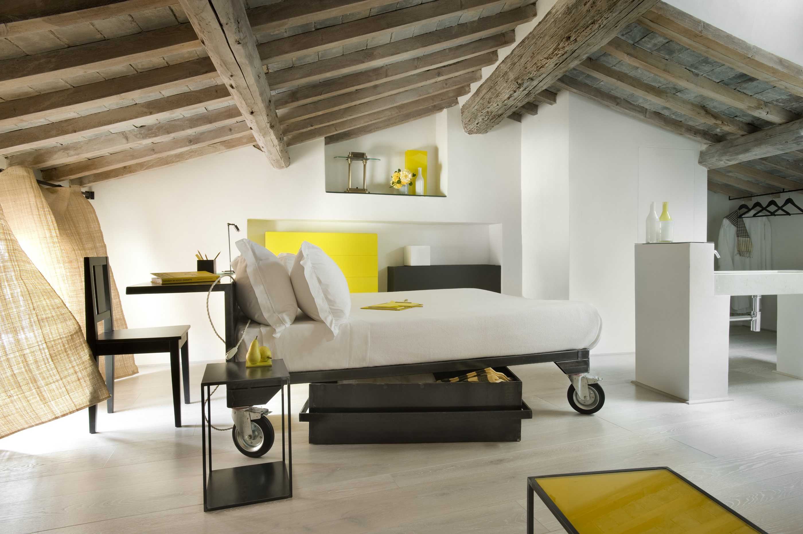 Bedroom of Palazzo Fiorentina, Tuscany